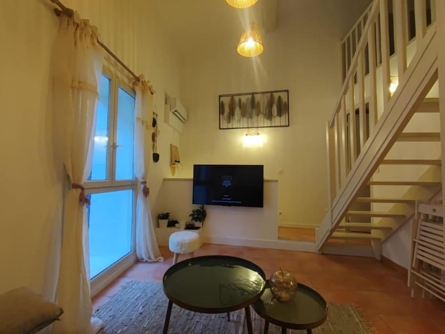 Appartement Cosy 2/4 Personnes La Roquebrussanne Exterior photo