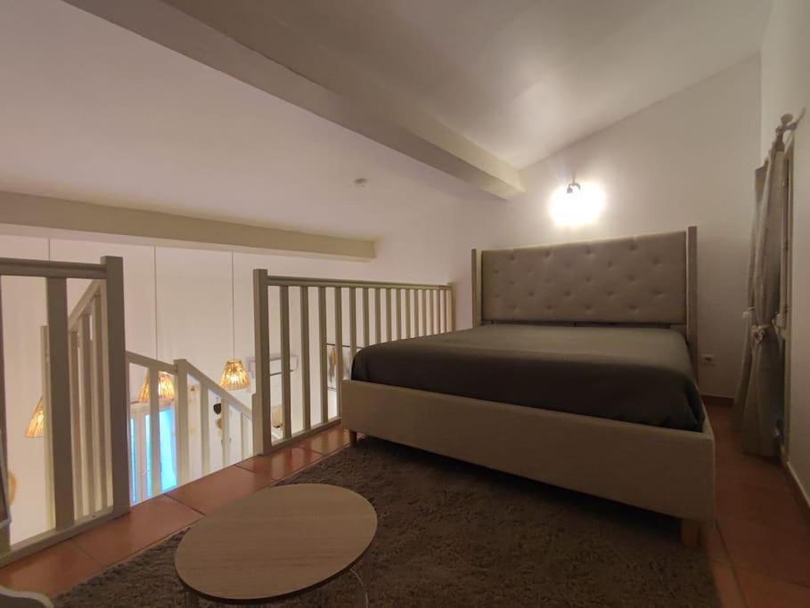 Appartement Cosy 2/4 Personnes La Roquebrussanne Exterior photo